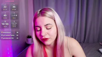 blushkitty sex chat cam posing on cam