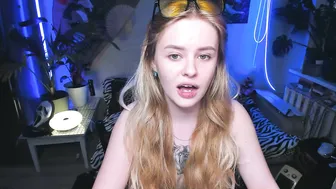 alexa_pirs recorded nude video 334638