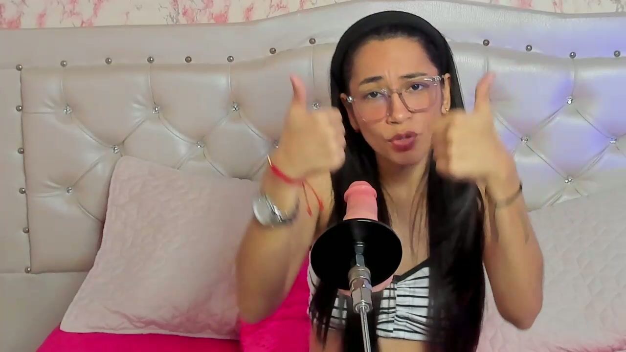 gabbieskinny show amateur cam