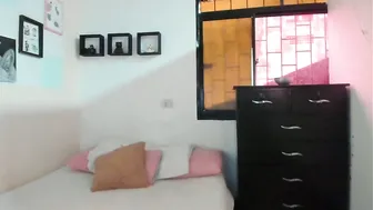 amy_and_eloise recorded nude video 335182