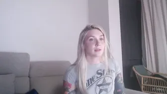 Tattoobbgirl chat sex (11-11-2025)