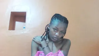 Lovely_yvonne porn cam chat 11-11-2025