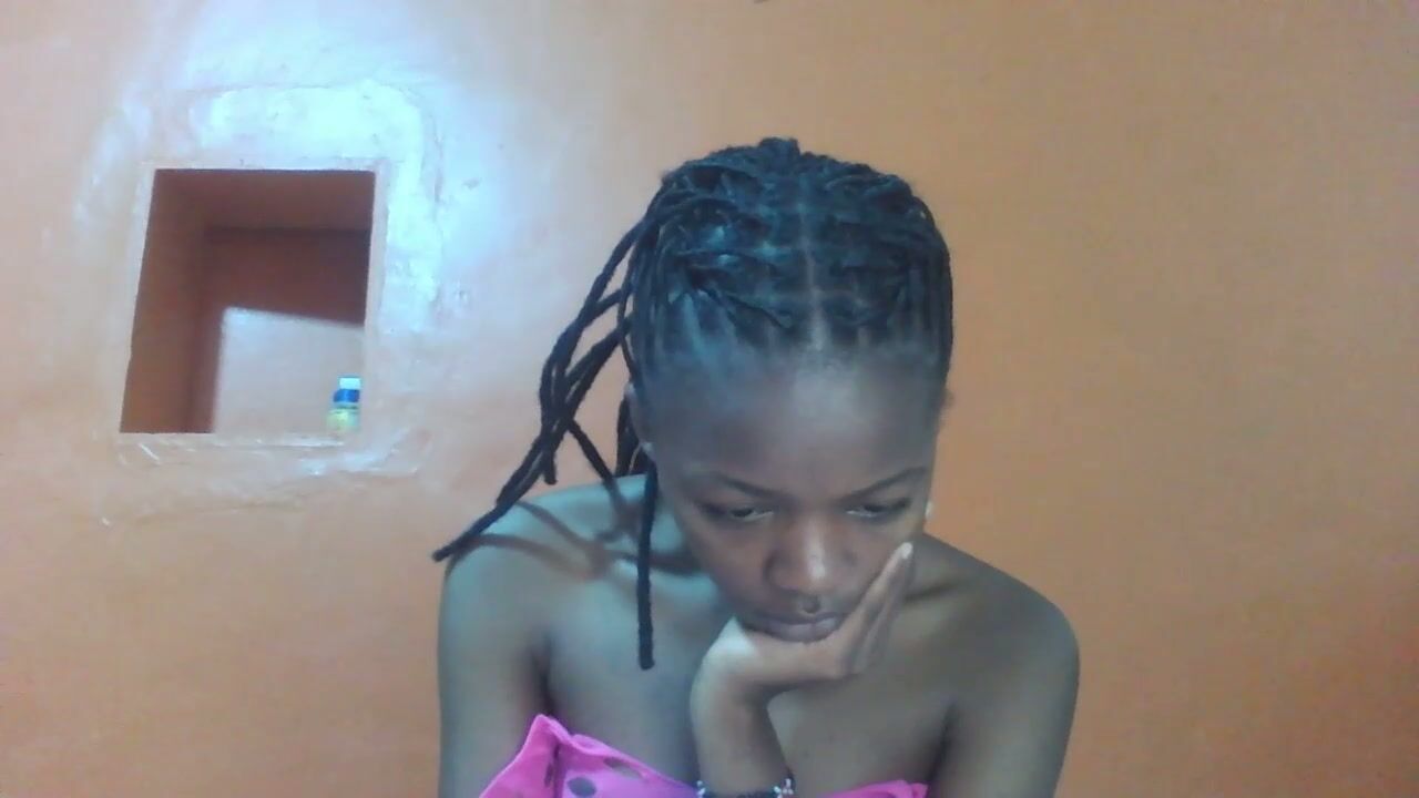 Lovely_yvonne porn cam chat 11-11-2025