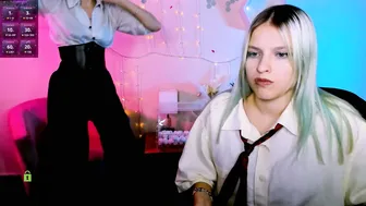 Gloria_bubble nude video chat 11/12/2025