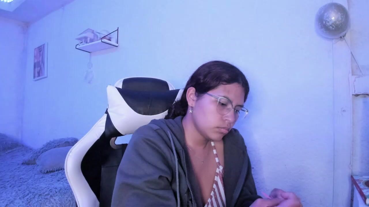 ladybrown_16 video chat porn 11-12-2025