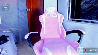 ellis_brown latina on live cam