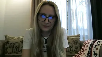 Melly_rosey cam porn video 12-Nov-2025