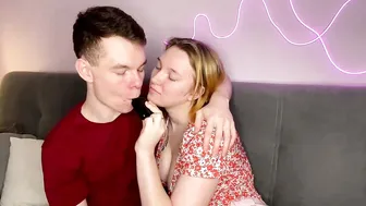 julielourens posing on webcam chat sex cam