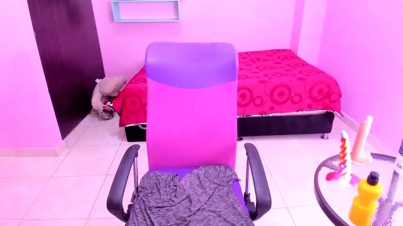 Mommy_whore_slut porn chat 12 November 2025