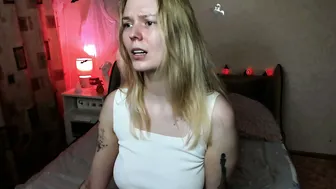 Vivian_alison shy amateur cam show