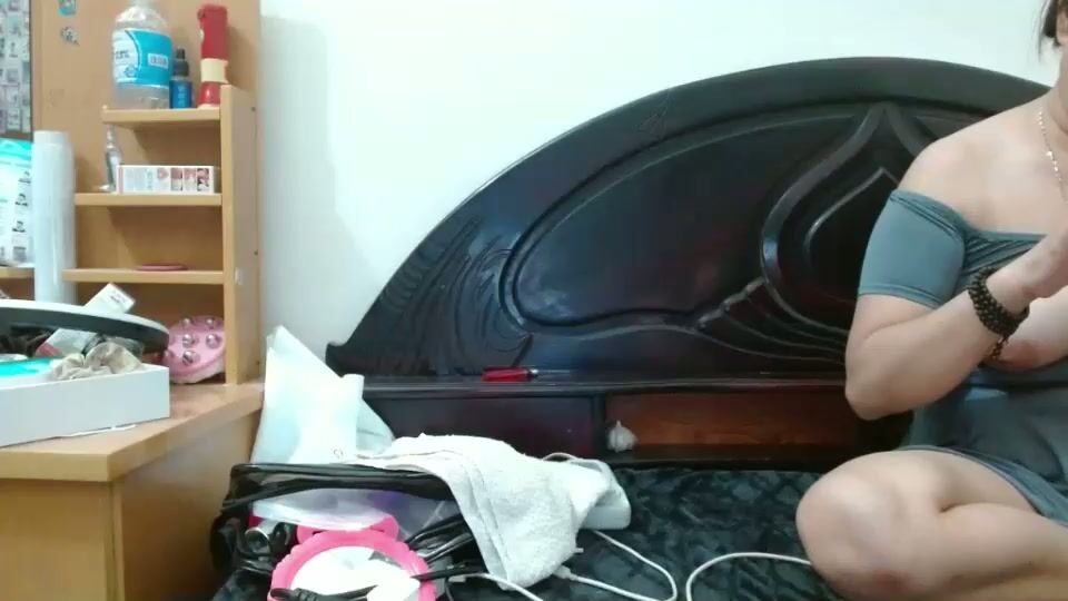 Blowy079 cam sex porn 13 November 2025