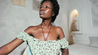 tahira_21 ebony (05/18/2025)