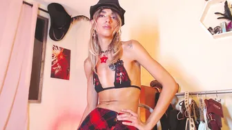 theevae19 recorded nude video 34425