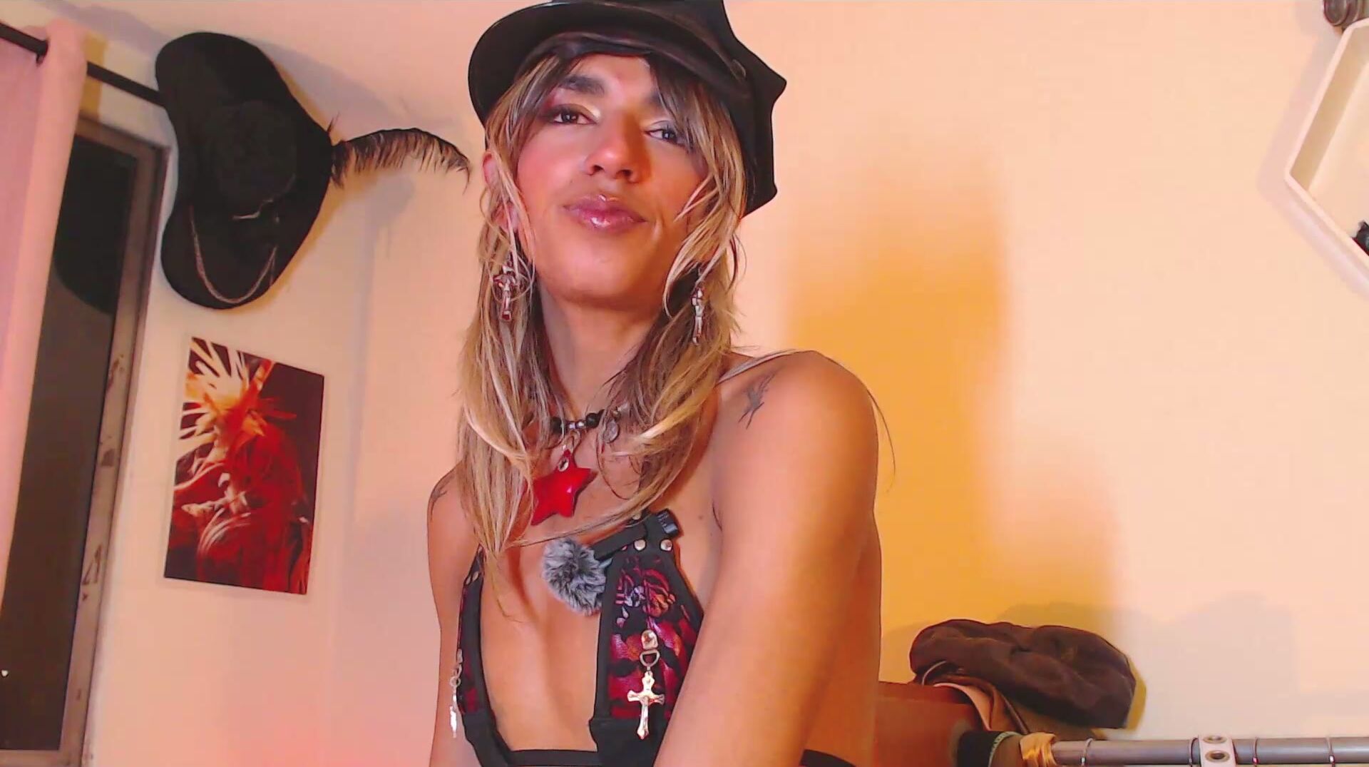 Theevae19 femboy - 19-May-2025