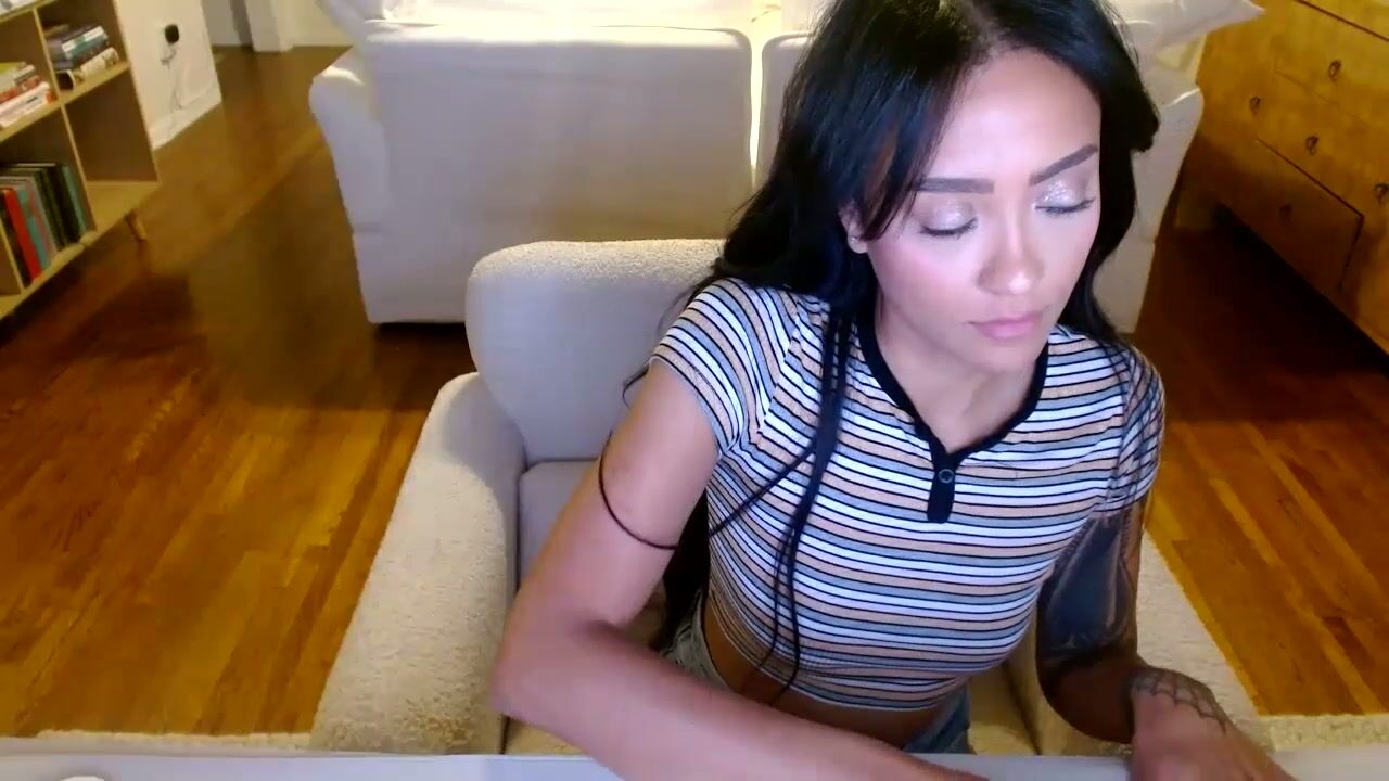 Cinnamonshop chat sex (05/20/2025)