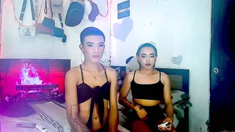 couple_sweet1016 chat xxx (11/13/2025)