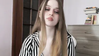 Redhead_rabbit ahegao live webcam show