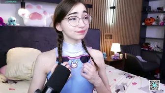 polly_bee recorded nude video 341383