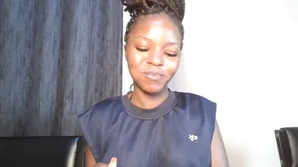prettie_dee atm on cam