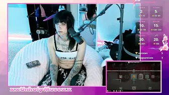 Xxunholymusexx (11/14/2025)