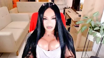 valentinaxqueen 14-Nov-25
