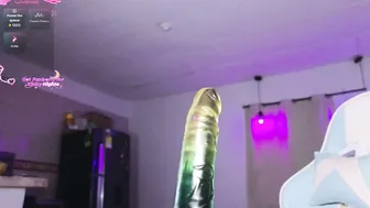 Elaseles23 11-14-2025 latina