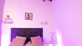 nyxa_ feet 11-14-2025