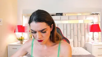 mariiahneedles (11/14/2025) on cam