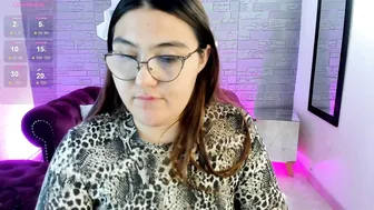 Diamondfox_m anal cam girl