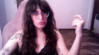 akamedolle latin camvideo