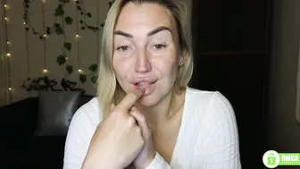 ay_kiss_jully recorded nude video 345749