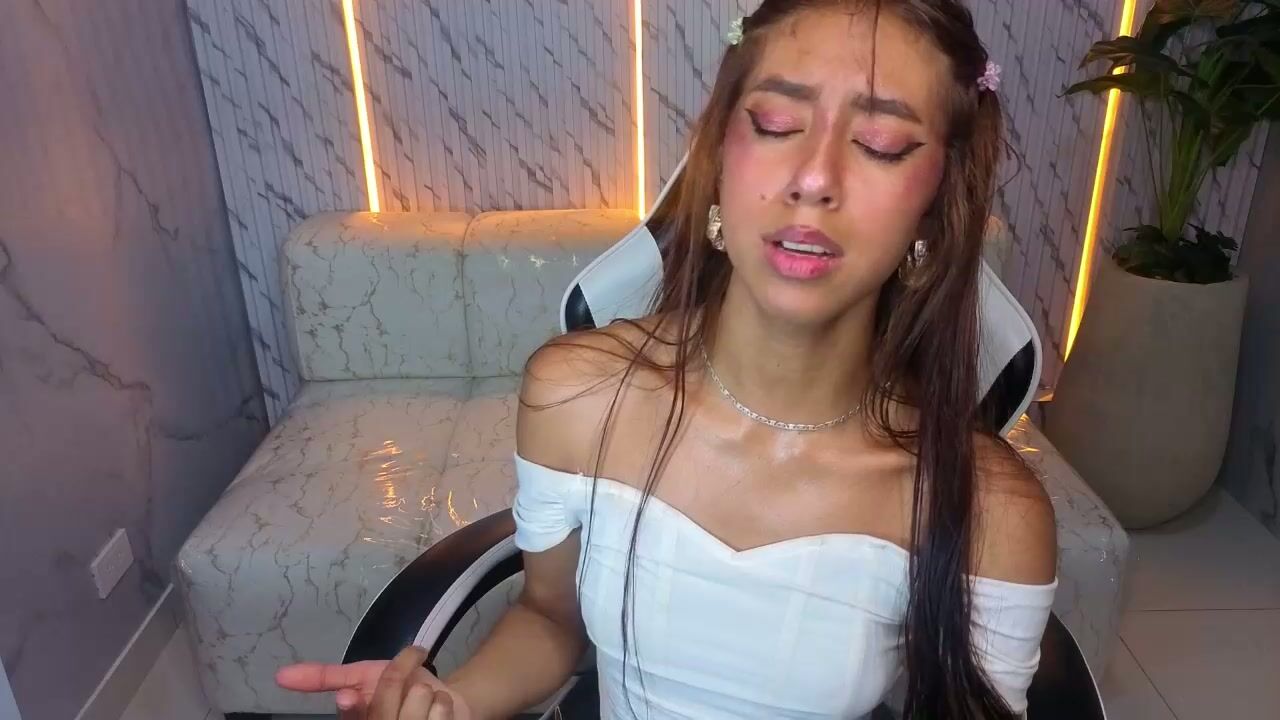 Terry_tx nude cam 14-Nov-25