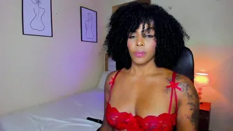 aitana_brown posing on cam porn sex chat