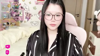 gorgeous_girl33 lovense 11/15/2025