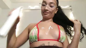 Rosalinatoosexy ebony cam chat