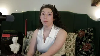 yourgirlsarlei cam sex posing on webcam