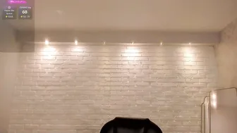 Valeriavelvet cum nude