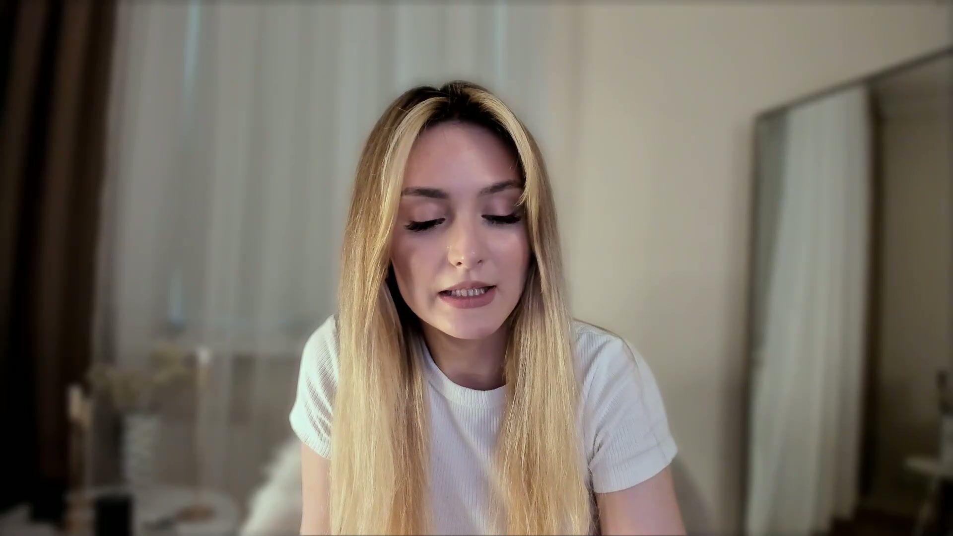 Rosalyin new hot cam video