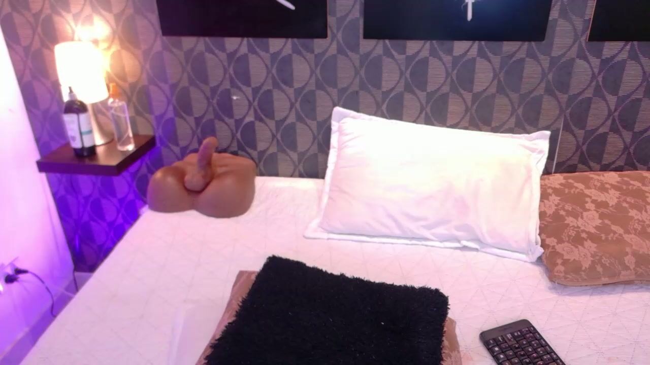 Sharomross cam girl chat 22 May 2025