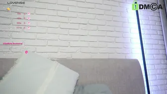 _wild_berry cam sex chat (05/22/2025)