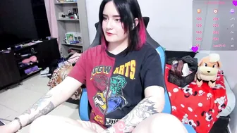 neeko_lol_ on cam 11-16-2025