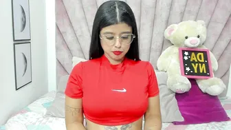Daniibelluci chat cam porn 16-Nov-25