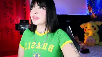 Queenlamia free porn video (11/16/2025)