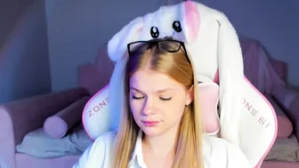 lilitrosen cam video (11-16-2025)