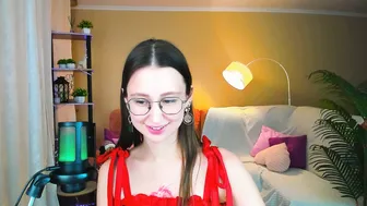 Yourlovelystoryy 17 November 2025