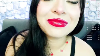 Mia_roux1 porn cam video posing on cam