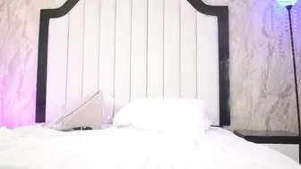 Mia_coliin sex chat cam 16-Nov-2025