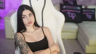 Anabel054 (11-18-2025)