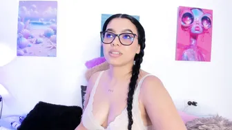 Maithe_022 nude chat 11/19/2025
