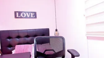 Zairaa_black on live cam 19-Nov-2025